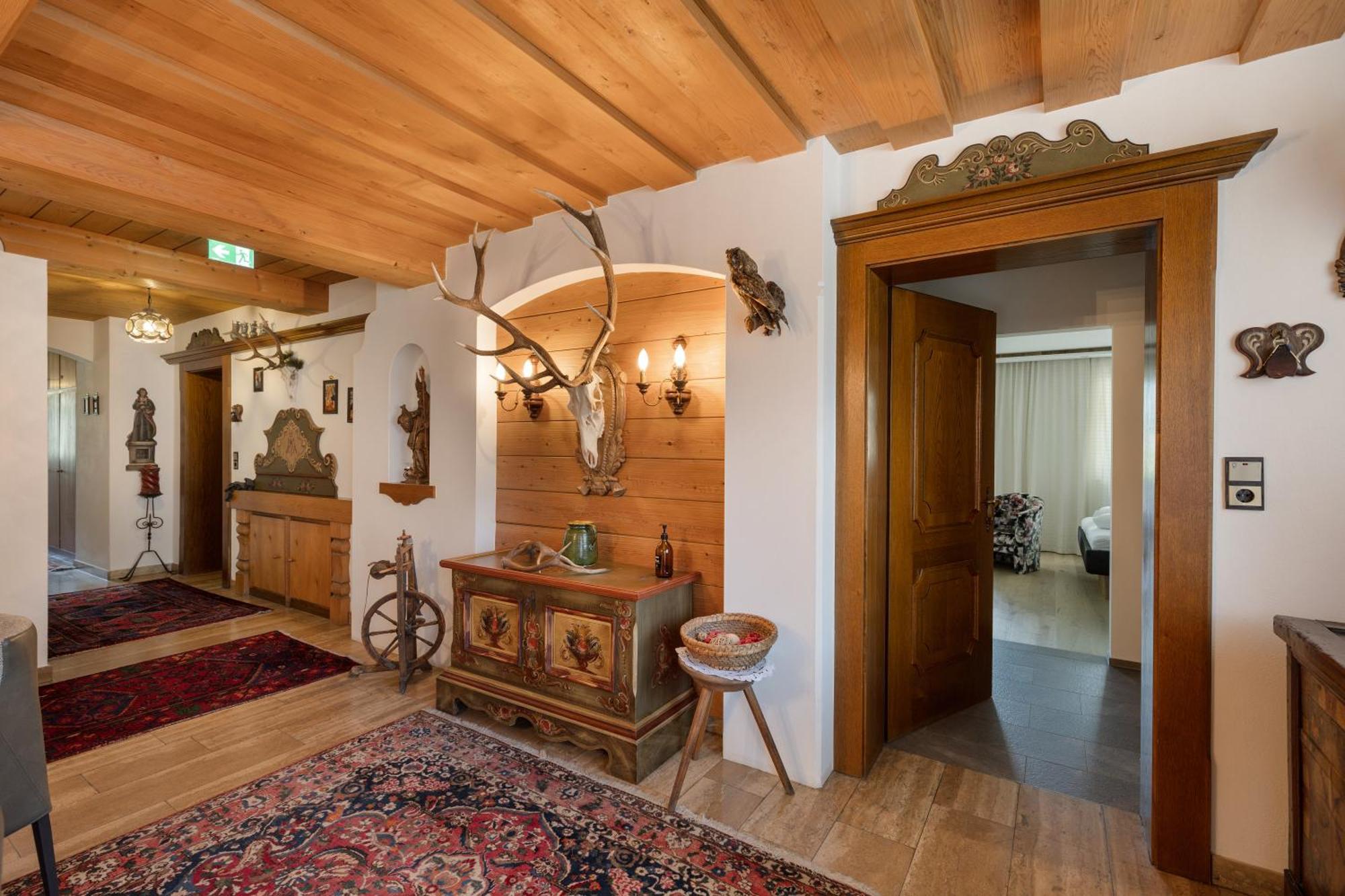 Garni Jagdhof Hotel 3*